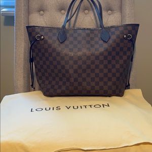 😍SOLD ❤️NEVERFULL MM Louis Vuitton 
Damier Ebene